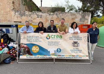 El Consorci Crea presenta a Monòver l’ampliació del seu servei d’arreplegada de tèxtil